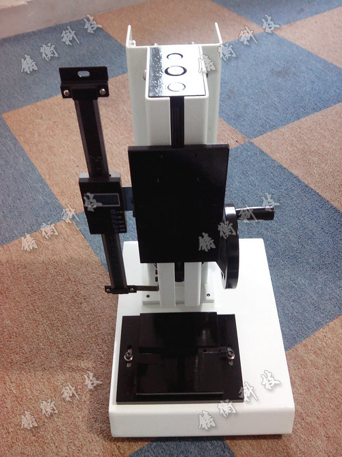 手動(dòng)側(cè)搖測(cè)試臺(tái)