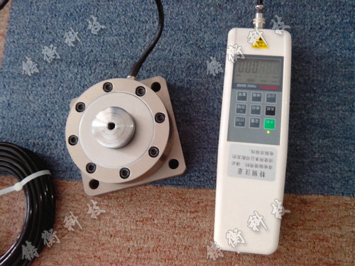 數(shù)字壓力計圖片