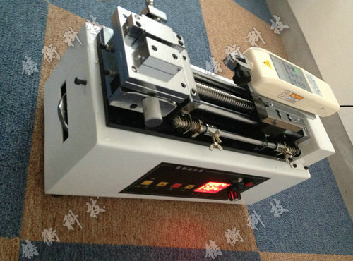 電動(dòng)臥式拉力試驗(yàn)機(jī)圖片