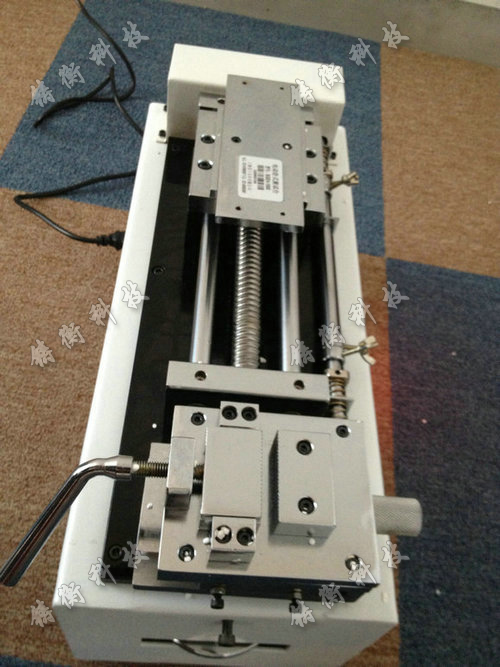 電動(dòng)臥式測(cè)試臺(tái)圖片