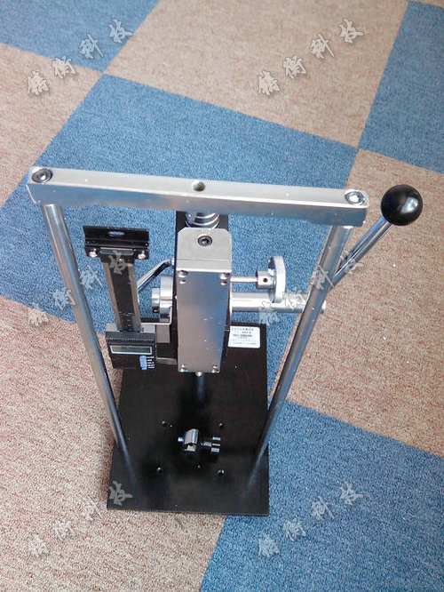 手壓式拉壓測(cè)試臺(tái)圖片